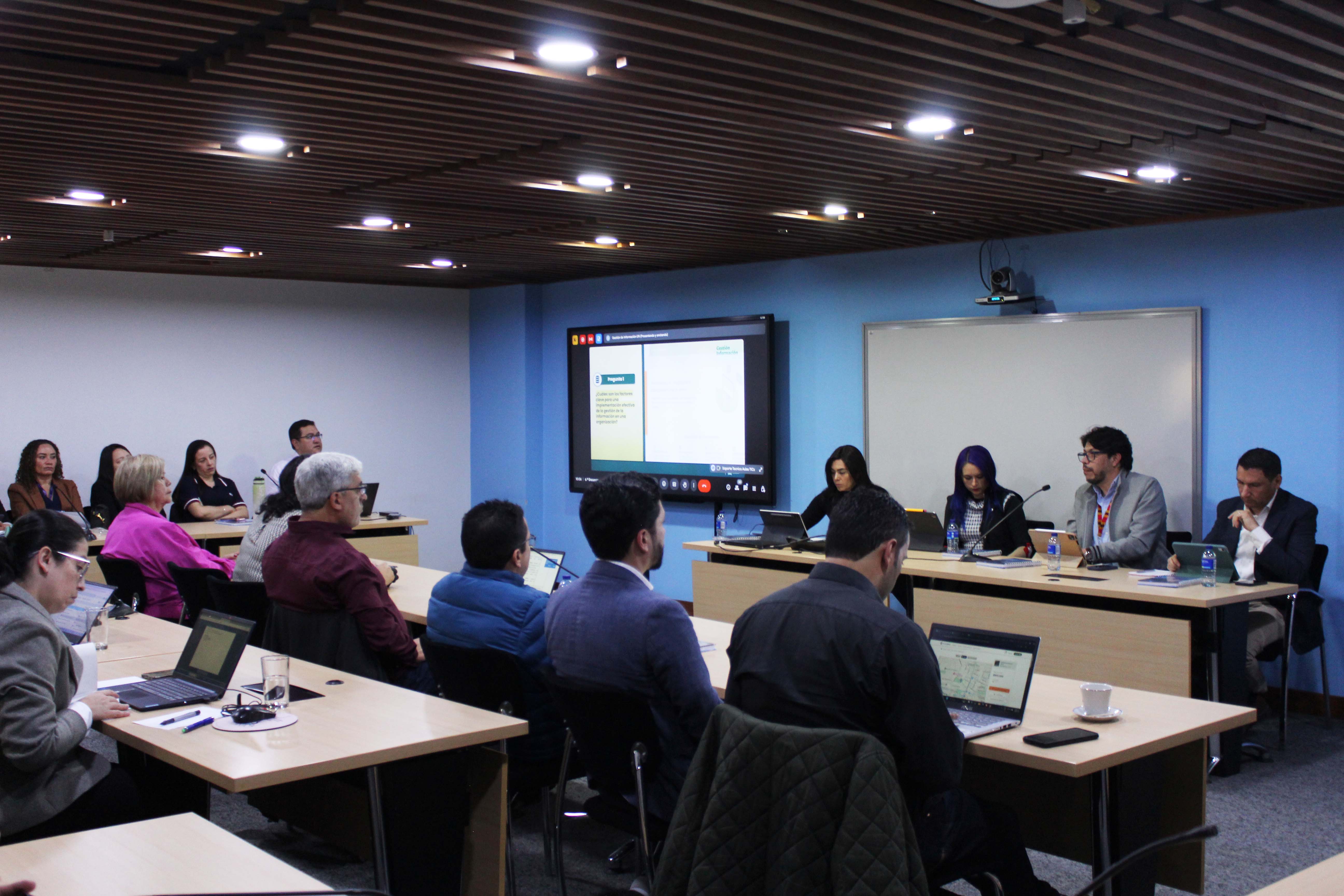 Sexto Encuentro de Gestión de la Información: Panel Gestión de la Información como Eje Fundamental para la Transformación Digital y la Eficiencia Institucional